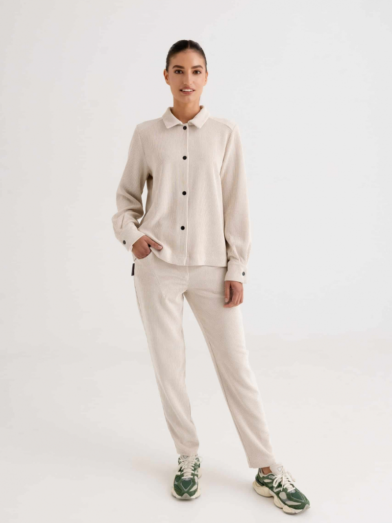 Velvetiniai marškiniai